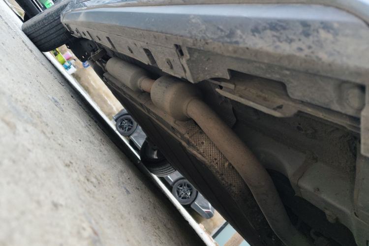Used BYD Destroyer 05 2022 DM-i 120KM Prestige Model Chassis Front Right