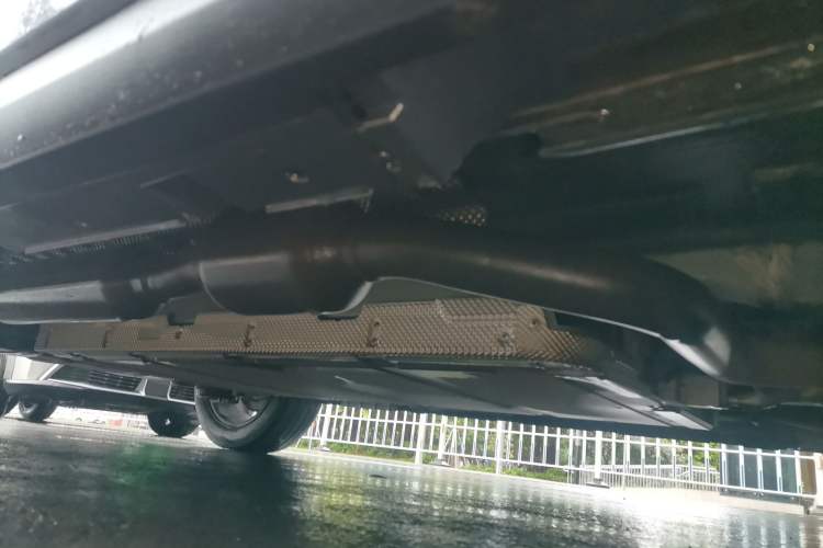 Used BYD Destroyer 05 2022 DM-i 55KM Prestige Model Chassis Front Right
