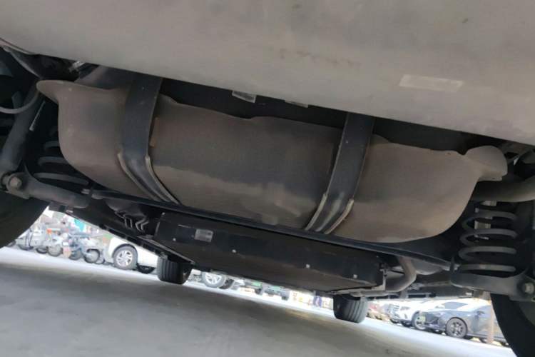 Used BYD Destroyer 05 2022 DM-i 120KM Prestige Model Chassis Rear