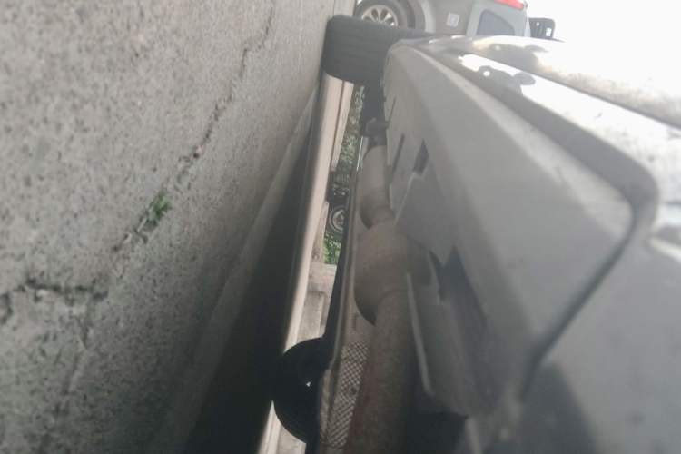 Used BYD Destroyer 05 2022 DM-i 120KM Flagship Model Chassis Rear Right
