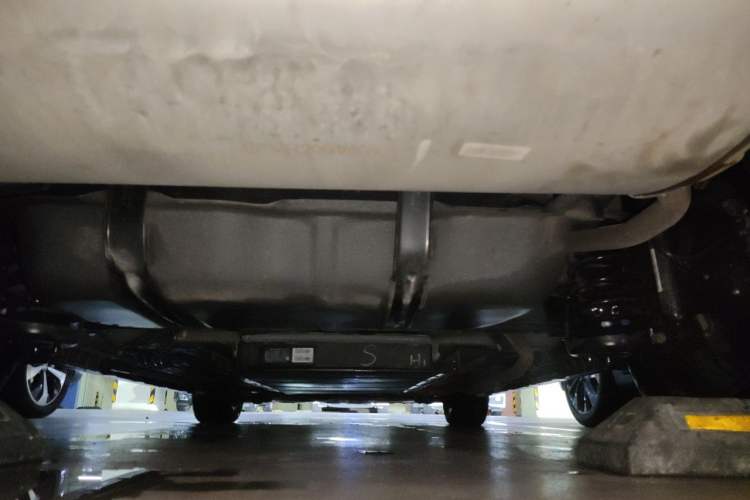 Used BYD Destroyer 05 2022 DM-i 55KM Prestige Model Chassis Rear