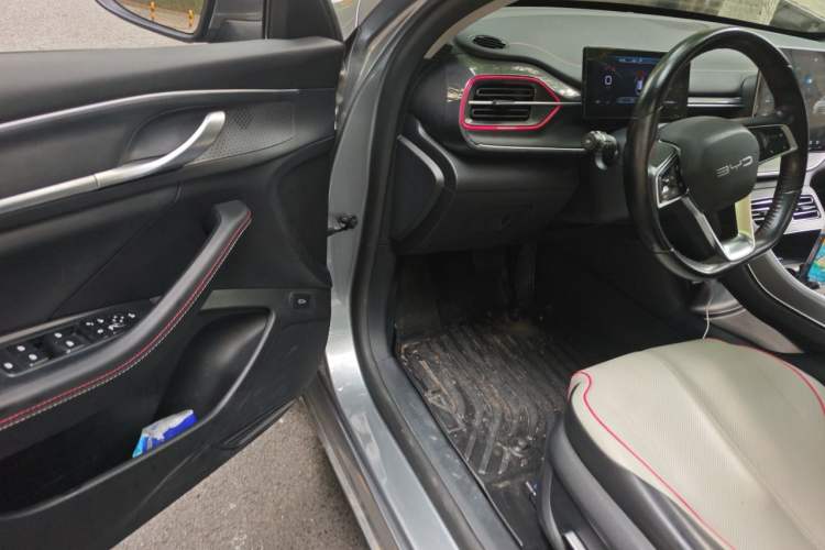 Used BYD Destroyer 05 2022 DM-i 55KM Luxury Model Driver Seat