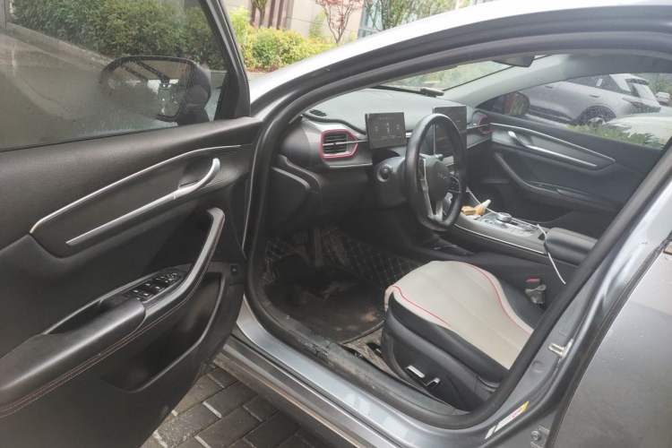 Used BYD Destroyer 05 2022 DM-i 120KM Prestige Model Driver Seat