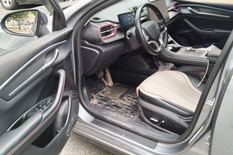 Used BYD Destroyer 05 2022 DM-i 120KM Flagship Model Driver Seat