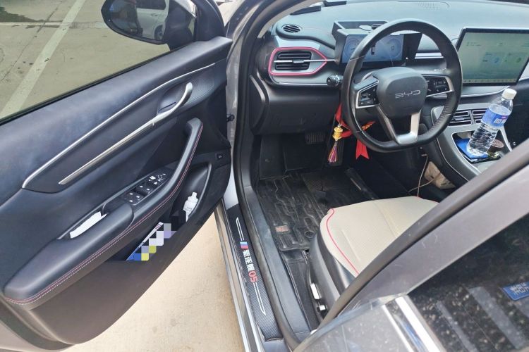 Used BYD Destroyer 05 2022 DM-i 120KM Prestige Model Driver Seat