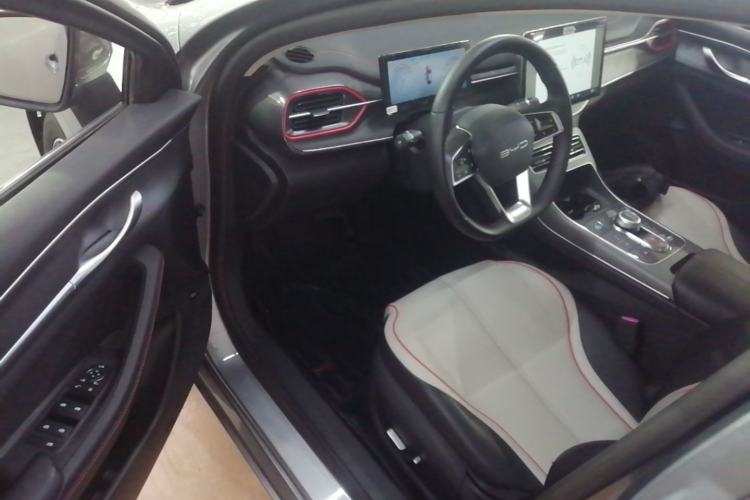 Used BYD Destroyer 05 2022 DM-i 55KM Luxury Model Driver Seat