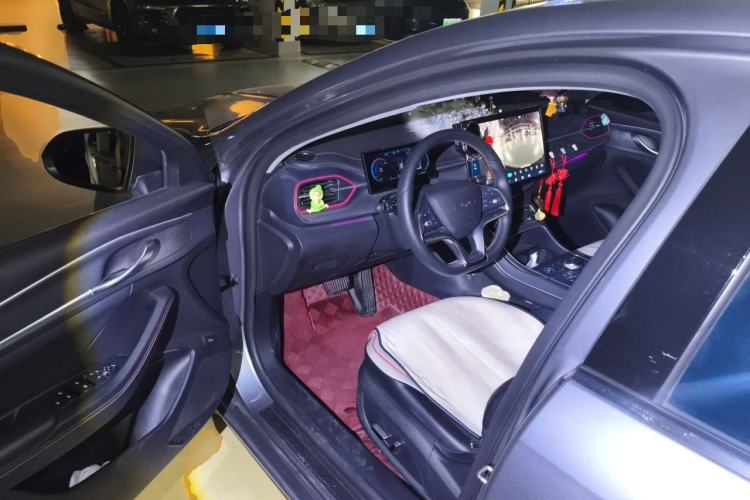 Used BYD Destroyer 05 2022 DM-i 120KM Flagship Model Driver Seat