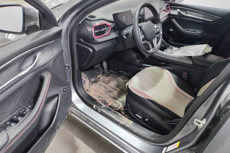 Used BYD Destroyer 05 2022 DM-i 55KM Prestige Model Driver Seat