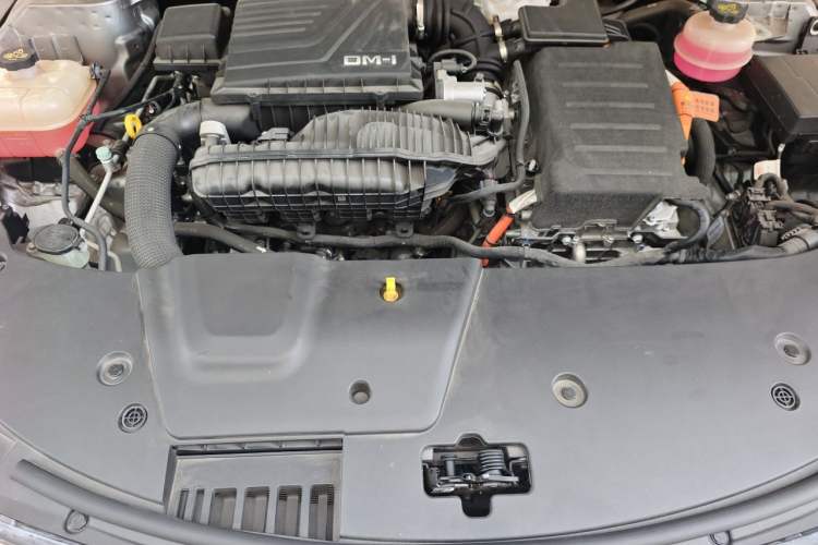 Used BYD Destroyer 05 2022 DM-i 120KM Flagship Model Engine Bay