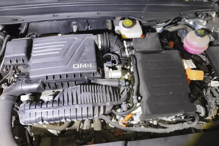 Used BYD Destroyer 05 2022 DM-i 120KM Flagship Model Engine Bay