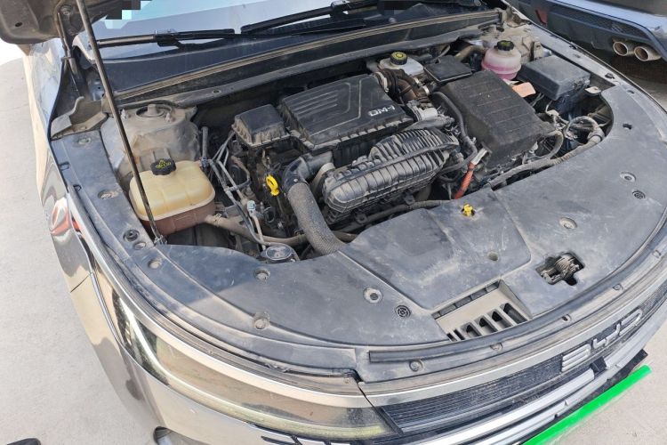 Used BYD Destroyer 05 2022 DM-i 120KM Prestige Model Engine Bay Right