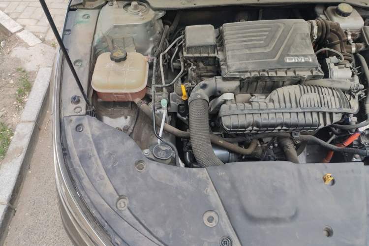Used BYD Destroyer 05 2022 DM-i 55KM Prestige Model Engine Bay Right