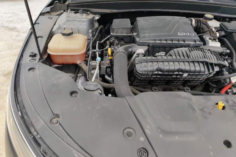 Used BYD Destroyer 05 2022 DM-i 120KM Prestige Model Engine Bay Right