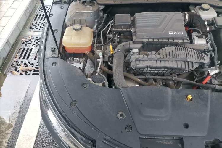 Used BYD Destroyer 05 2022 DM-i 55KM Prestige Model Engine Bay Right