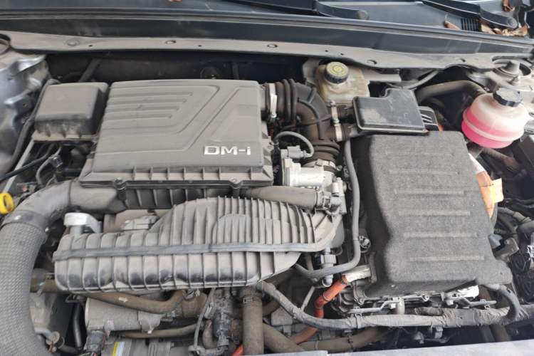Used BYD Destroyer 05 2022 DM-i 55KM Luxury Model Engine Bay