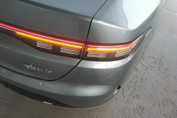 Used BYD Destroyer 05 2022 DM-i 55KM Luxury Model Exterior 3