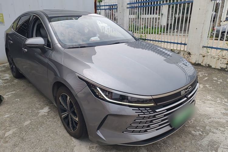 Used BYD Destroyer 05 2022 DM-i 55KM Luxury Model Front Right 45 Deg