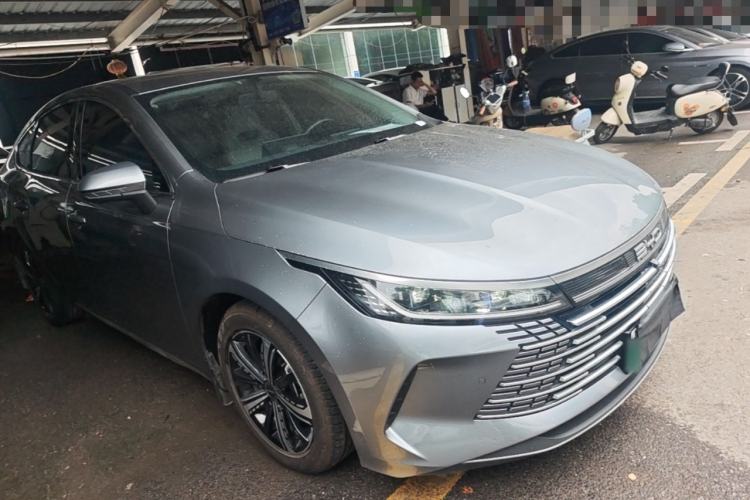 Used BYD Destroyer 05 2022 DM-i 120KM Prestige Model Front Right 45 Deg