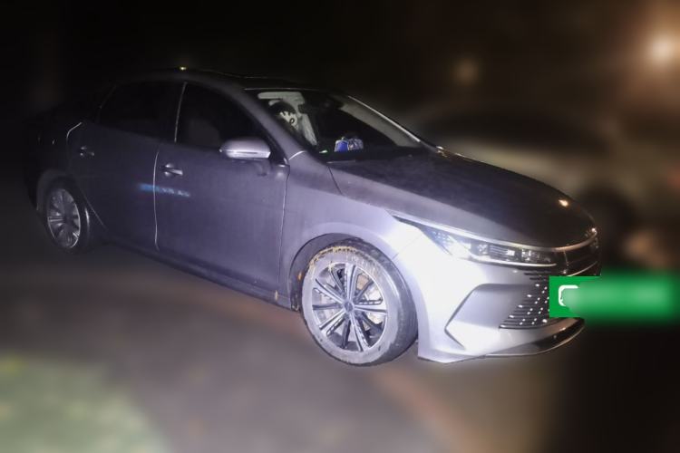 Used BYD Destroyer 05 2022 DM-i 55KM Prestige Model Front Right 45 Deg