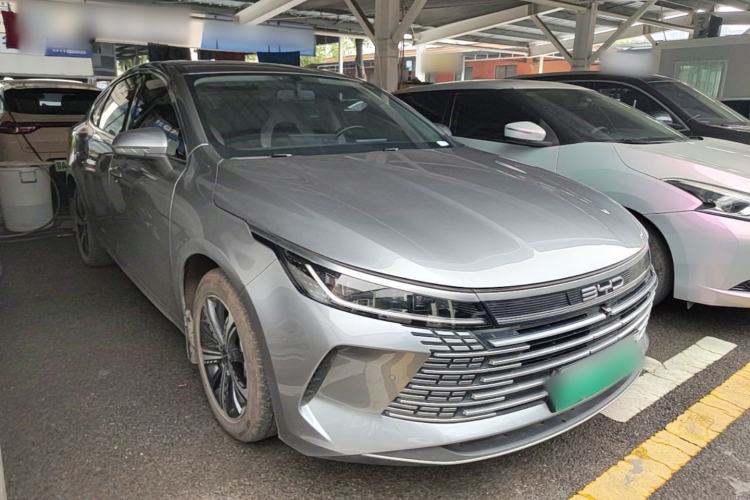 Used BYD Destroyer 05 2022 DM-i 120KM Prestige Model Front Right 45 Deg