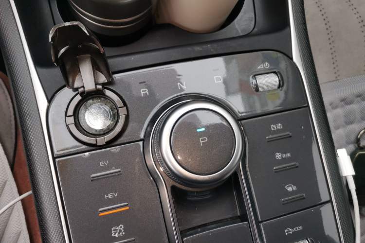 Used BYD Destroyer 05 2022 DM-i 55KM Luxury Model Gear Lever