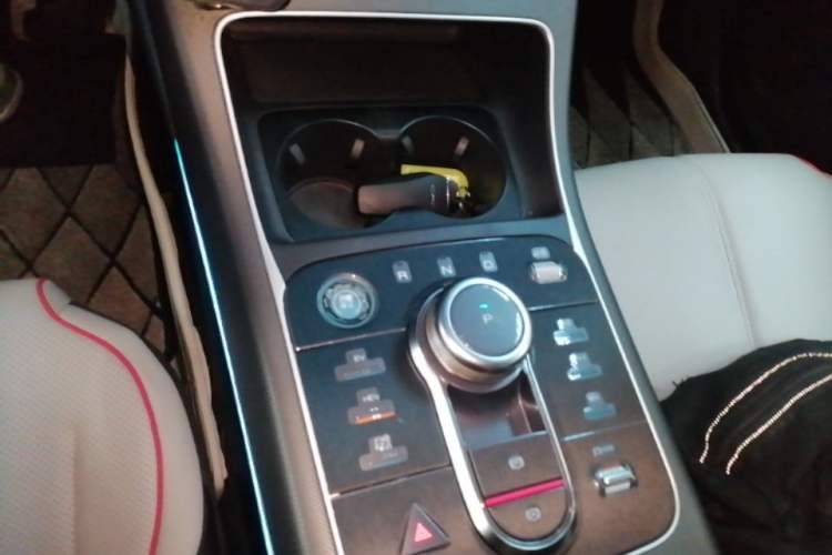 Used BYD Destroyer 05 2022 DM-i 55KM Luxury Model Gear Lever
