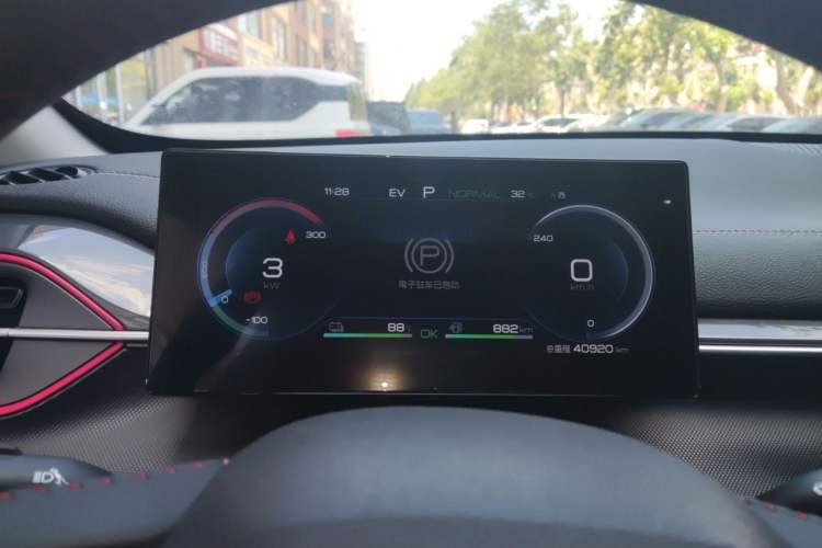 Used BYD Destroyer 05 2022 DM-i 120KM Prestige Model Instrument Cluster