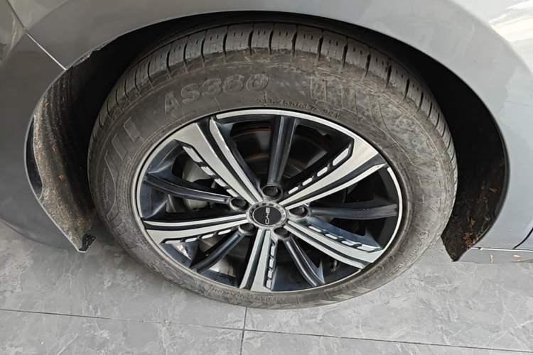 Used BYD Destroyer 05 2022 DM-i 55KM Luxury Model Left Front Wheel Hub