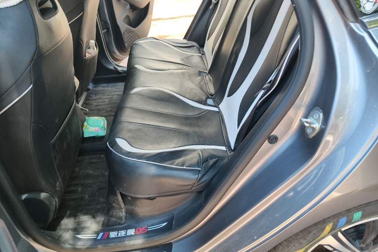 Used BYD Destroyer 05 2022 DM-i 55KM Luxury Model Left Rear Seat