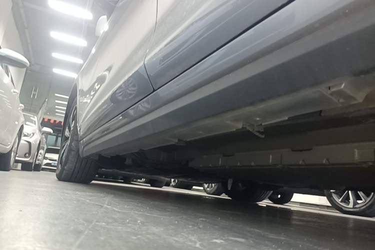 Used BYD Destroyer 05 2022 DM-i 55KM Prestige Model Left Side Sill
