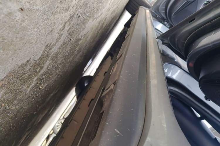 Used BYD Destroyer 05 2022 DM-i 55KM Luxury Model Left Side Sill