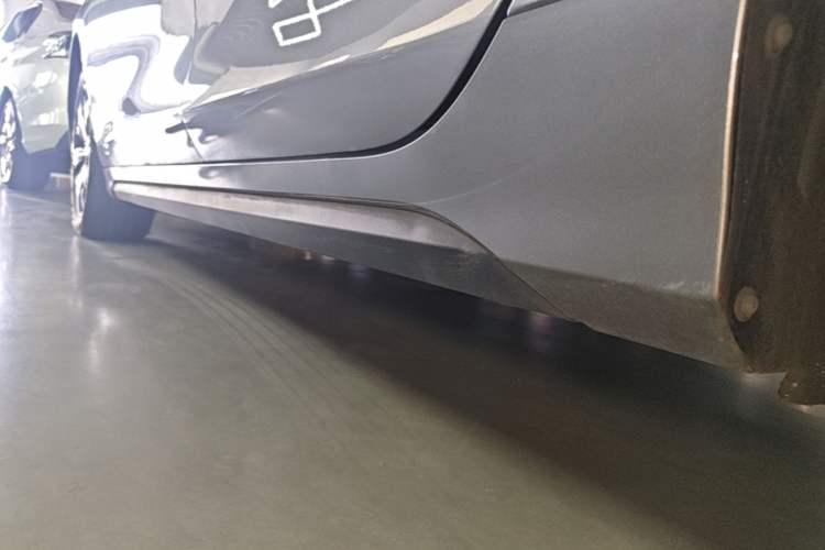 Used BYD Destroyer 05 2022 DM-i 120KM Prestige Model Left Side Sill