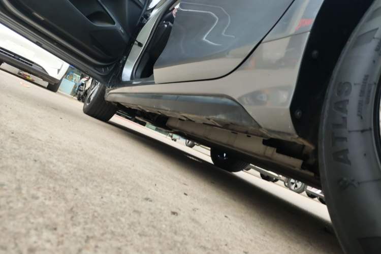 Used BYD Destroyer 05 2022 DM-i 120KM Prestige Model Left Side Sill