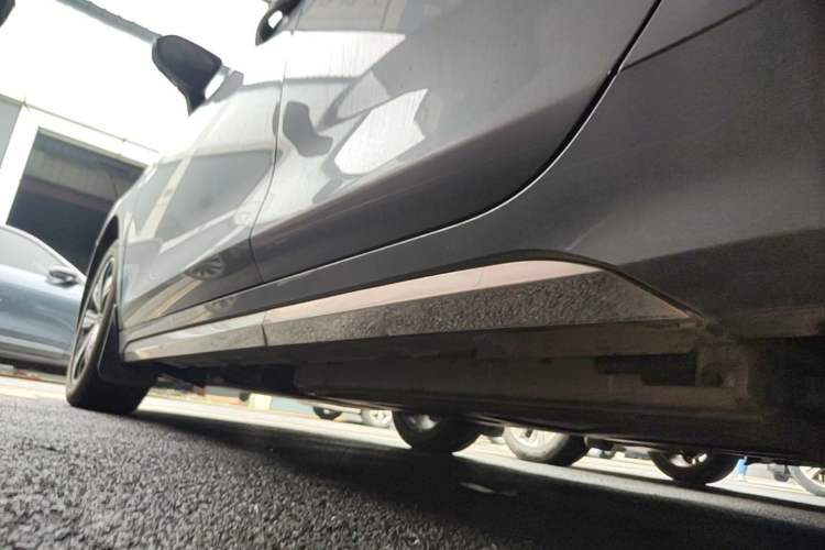 Used BYD Destroyer 05 2022 DM-i 120KM Prestige Model Left Side Sill