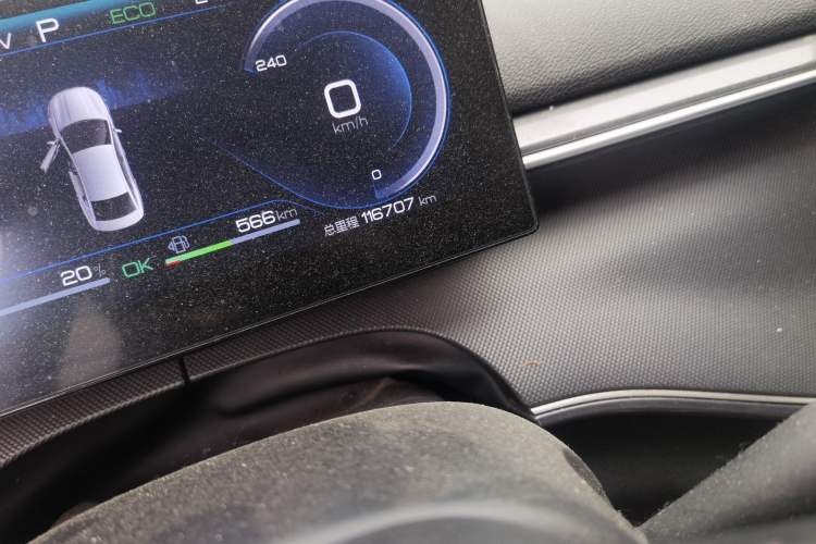 Used BYD Destroyer 05 2022 DM-i 55KM Luxury Model Odometer Close Up