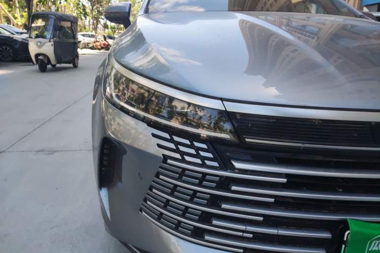Used BYD Destroyer 05 2022 DM-i 120KM Prestige Model Right Front Headlight