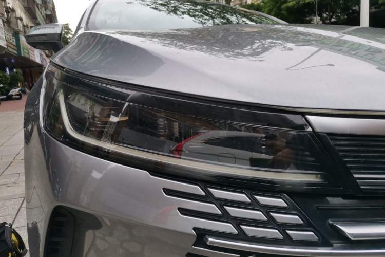 Used BYD Destroyer 05 2022 DM-i 55KM Luxury Model Right Front Headlight