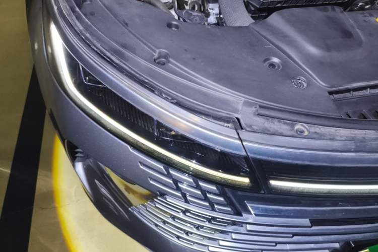 Used BYD Destroyer 05 2022 DM-i 120KM Flagship Model Right Front Headlight
