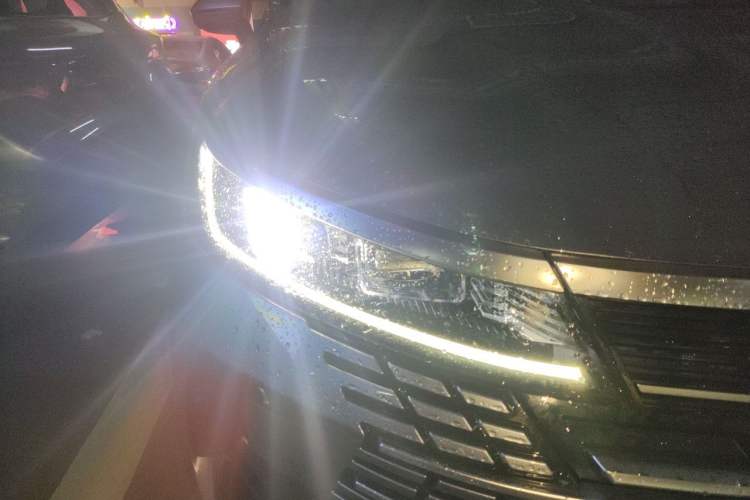 Used BYD Destroyer 05 2022 DM-i 55KM Prestige Model Right Front Headlight