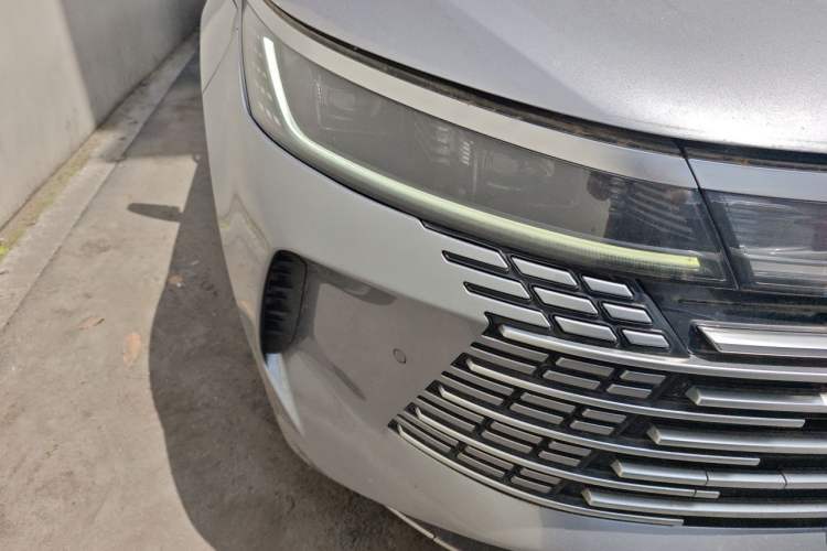 Used BYD Destroyer 05 2022 DM-i 120KM Flagship Model Right Front Headlight