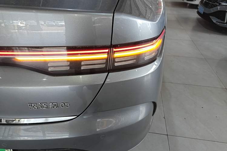 Used BYD Destroyer 05 2022 DM-i 120KM Flagship Model Right Rear Taillight