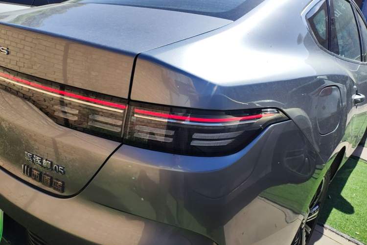 Used BYD Destroyer 05 2022 DM-i 55KM Prestige Model Right Rear Taillight