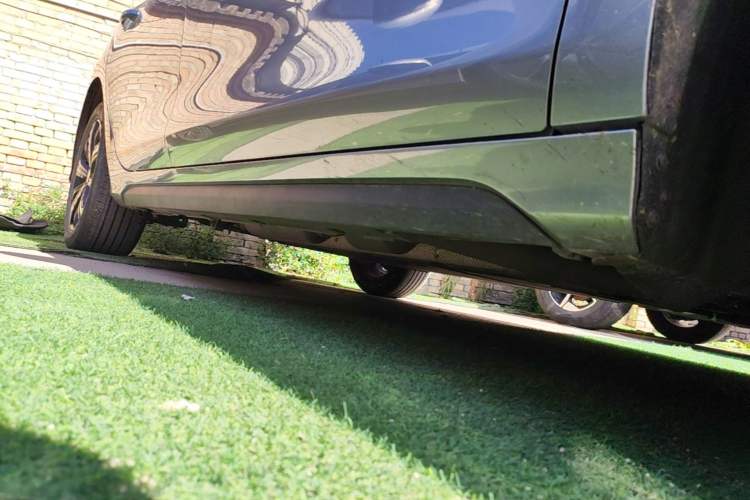 Used BYD Destroyer 05 2022 DM-i 55KM Prestige Model Right Side Sill