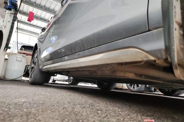 Used BYD Destroyer 05 2022 DM-i 120KM Prestige Model Right Side Sill