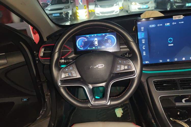 Used BYD Destroyer 05 2022 DM-i 120KM Flagship Model Steering Wheel