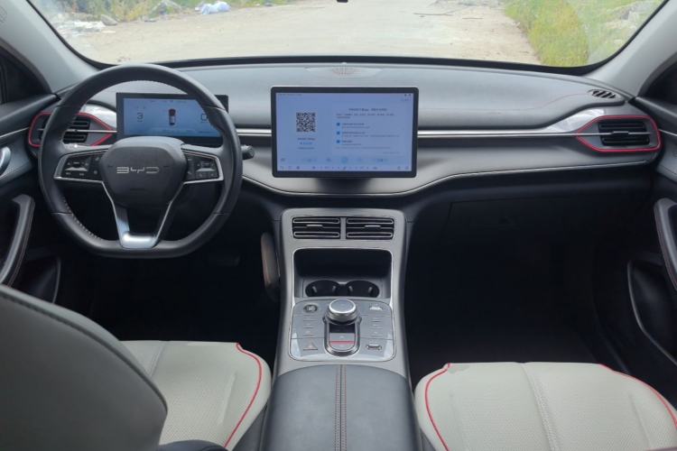 Used BYD Destroyer 05 2022 DM-i 120KM Prestige Model Center Console