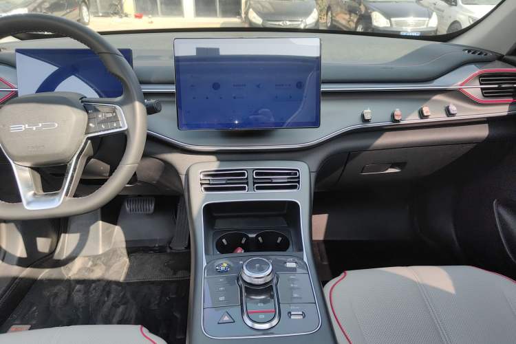 Used BYD Destroyer 05 2022 DM-i 55KM Luxury Model Audio And AC Panel