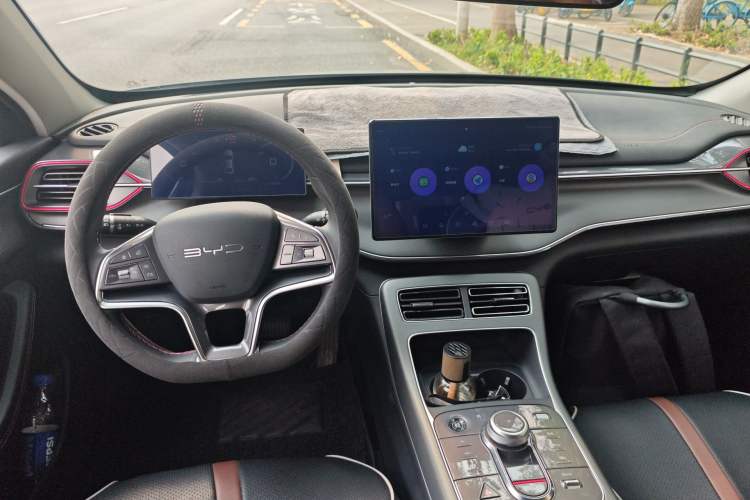 Used BYD Destroyer 05 2022 DM-i 55KM Prestige Model Center Console