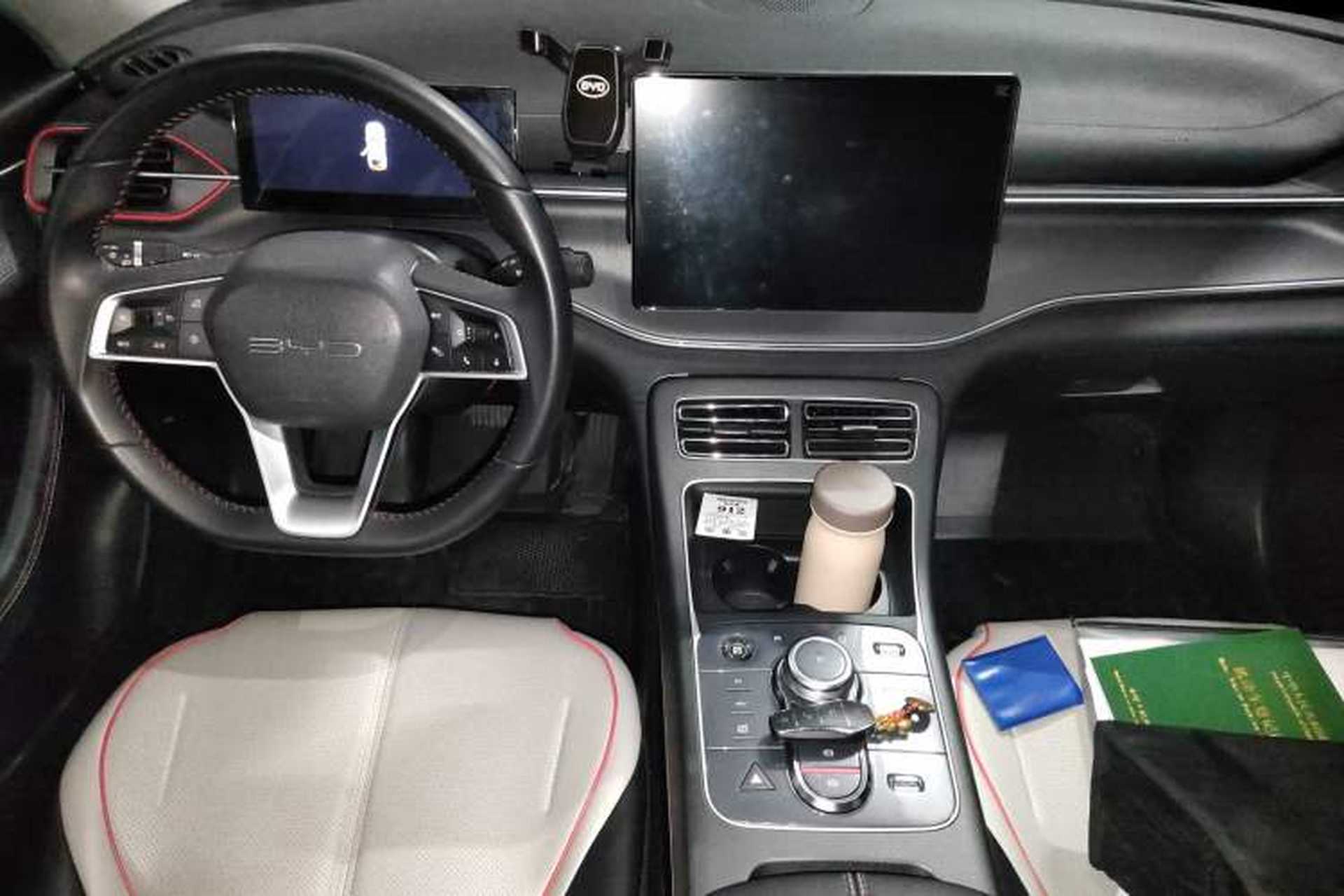 Used BYD Destroyer 05 2022 DM-i 120KM Prestige Model Center Console