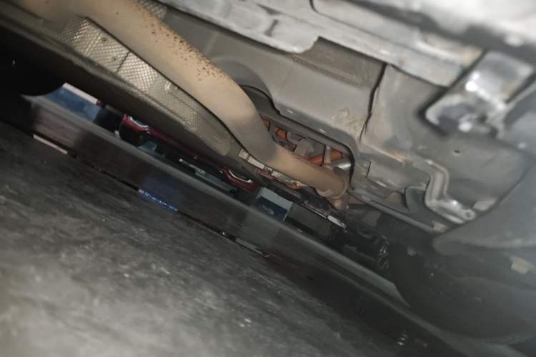 Used BYD Destroyer 05 2022 DM-i 120KM Flagship Model Chassis Front Right